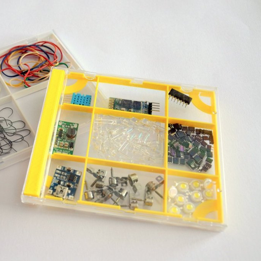 Customizable CD/DVD case organizer