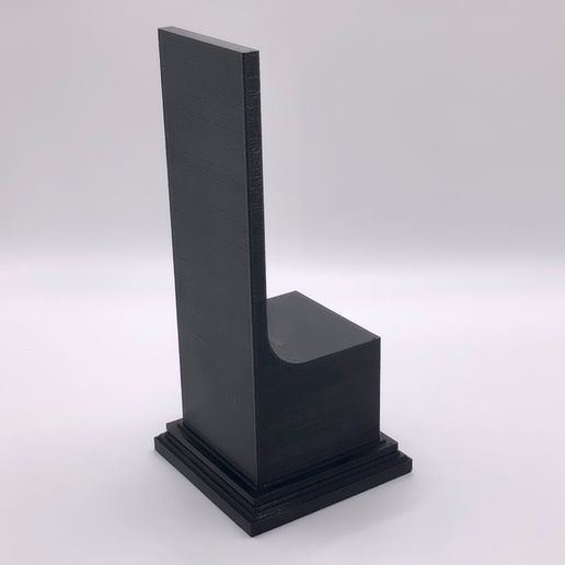 2023-05-15-11.01.37.jpg Display plinths with backdrop (square base)