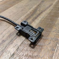 IMG_20200525_215929.jpg STL-Datei AmazonBasics USB 2.0 Extension Cable Mount kostenlos・Design für 3D-Drucker zum herunterladen