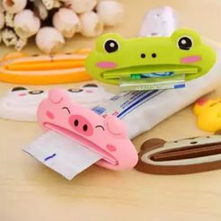 IMG_20190727_203131_294.jpg Free STL file Toothpaste dispenser・Object to download and to 3D print