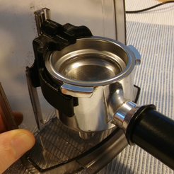 Capture d’écran 2017-10-31 à 15.28.09.png Бесплатный STL файл Coffee mill adapter for filter basket for espresso (Mahlkönig and DeLonghi)・Модель 3D-принтера для загрузки