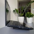 1fde041f-e662-44fc-a01b-24d4523d423d.jpg Adjustable minimalist stand laptop / notebook / tablet