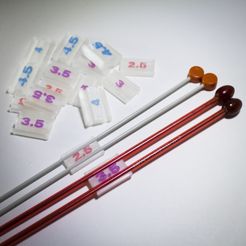 KnittingNeedle-Clip_photo01.jpg STL file Knitting Needle Clip・3D printable model to download