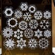 20191221_141834.jpg 100 Snowflakes