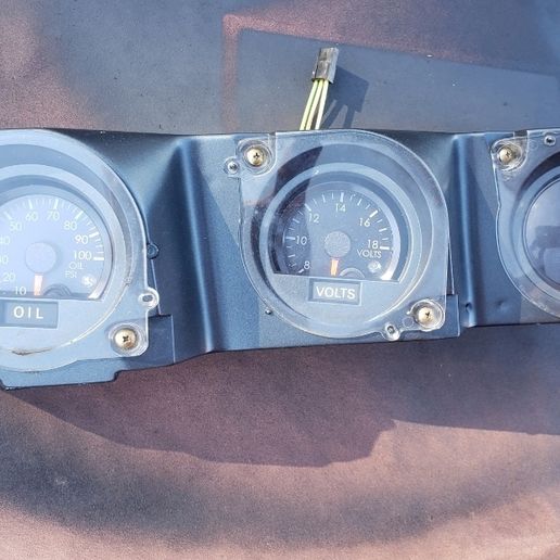 Datsun 280ZX dash gauge mount