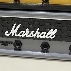 9B6E3CFD-CA8F-4264-9147-F1A881AEA36A.jpeg STL file MARSHALL JCM2555 Silver Jubilee AMP HEAD KEYRING・Design to download and 3D print