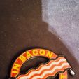 keychain.jpg Porte-clés "In bacon we trust" imprimé en couleur