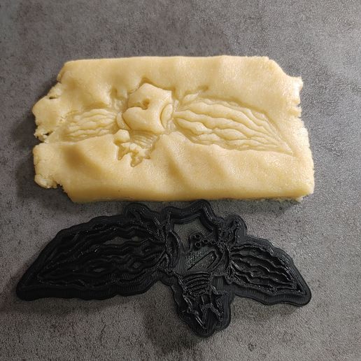 1210221053.jpg Pokemon: Regieleki Cookie Cutter