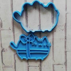 gatito-pusheen-foto-regalo.jpg Fichier STL Pusheen chaton avec noeud papillon cadeau à découper・Objet imprimable en 3D à télécharger
