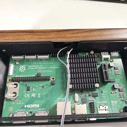 FrontpanelWired.jpg Retro console case combo for Raspberry Pi 4/CM4