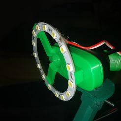 IMG_20200120_182216.jpg Archivo STL gratis Foco C270 con soporte de anillo LED・Diseño de impresora 3D para descargar
