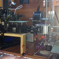 744e88bd996b6433e51a6f2a2b05c8a8_display_large.jpg Support de filament 02