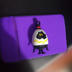 Hôtel Hazbin, Egg Bois / porte-clés