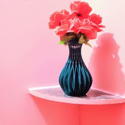IMG_20191130_234925.jpg Free STL file Inter Cross Spiral Flower Vase・3D printable model to download
