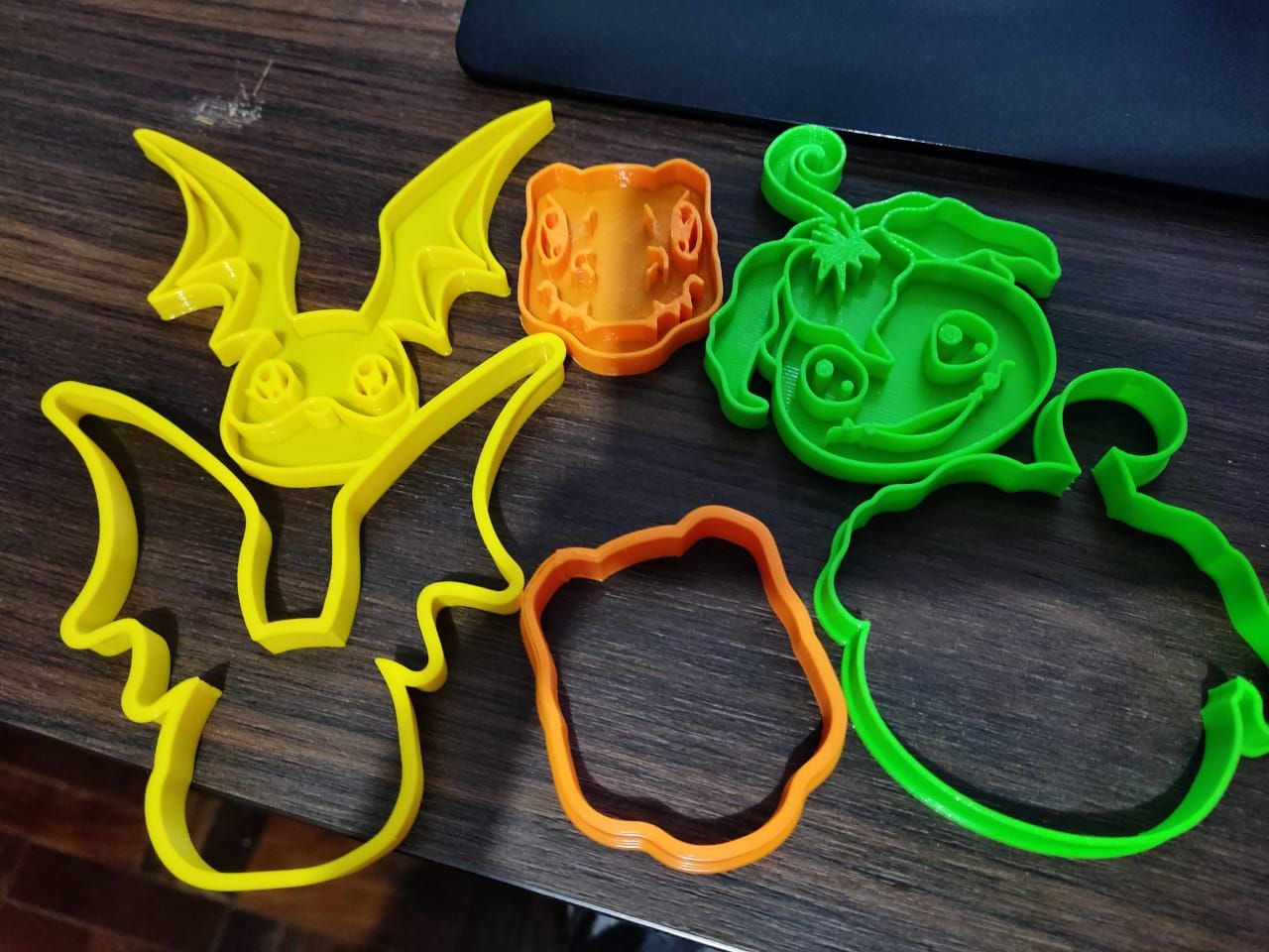 STL file Digimon Palmon cookie cutter・3D printable design to download・Cults