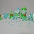 snowflakes-with-elfs-and-presents.jpg Набор для 3D-печати Articulated Festive Elf on the Shelf с аксессуарами elf flexi Feet