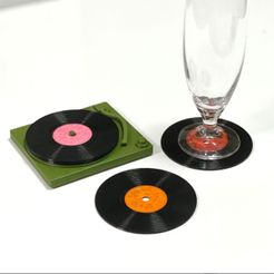 Record-coasterr-1.jpg Echo Record Dining Set (Record-Shaped Coasters)