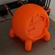 PXL_20220809_190534667.jpg STL file Sphere Enclosure w. crooked legs (M3O104) for pimoroni HyperPixel 2.1 round Touch and *Raspberry Pi*・3D printable design to download