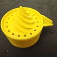 ueua8a.jpg Lemon / Citrus Hand Squeezer — Reamer + Strainer Cap + Pour Spout