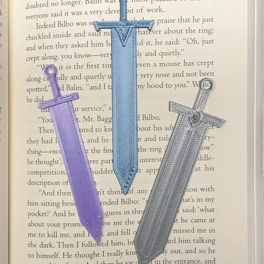 il_1588xN.6085109286_of3j.webp Petits signets en forme d'épée - 3 STL pack - Marque livre Swordmarks