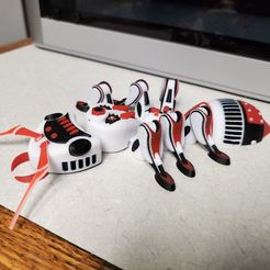 Ameisenroboter mit Knickgelenk