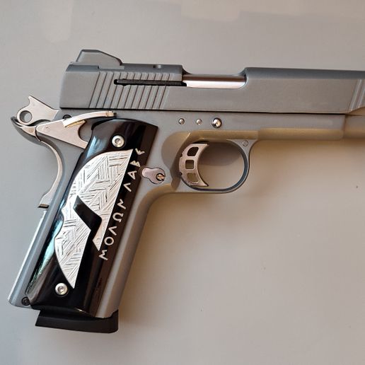 COLT 1911 Forma Clásica Empuñadura De Cuero Armadura 2025