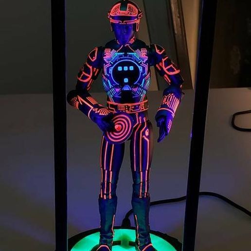 thumbnail.jpg Black Light Figure Stand