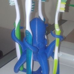 octohold.jpg Octopus Toothbrush holder