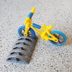 PM_BMX_bike.jpg Playmobil bicycle tire and wheel repair