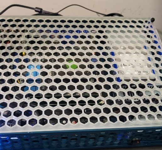 bd246867-4257-4730-9ba5-baf994a699a6.jpg Slim Pc Case (REMIX)