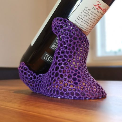 cool_close_up_1.jpg Isotope I Affichage du vin Voronoï