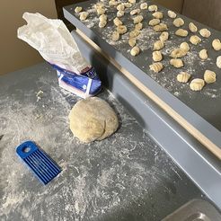 IMG_5664.jpg STL-Datei Tabelle für die Zubereitung italienischer Gnocchi ( Gnocchi )・3D-Druck-Idee zum Herunterladen