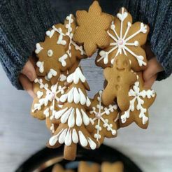 FNPSJVXK437CR7C.jpg Free STL file Cookie cutters for Christmas wreath・3D printer design to download