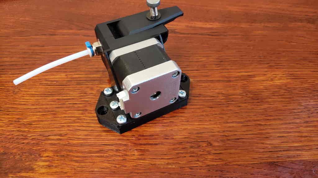 Download free STL file Fastening bmg to machine profile • 3D printable