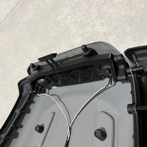 IMG_4777.jpeg SCX10iii Clipless Bodymount