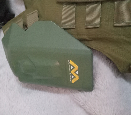 Weyland-Yutani shoulder armor