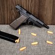 4.jpg Browning Hi-Power (3D-printed replica)
