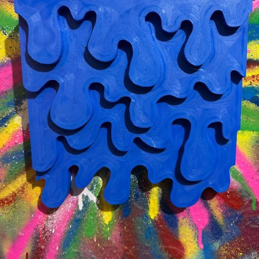 WhatsApp-Image-2025-12-28-at-18.52.55-1.jpeg escultura chorreando