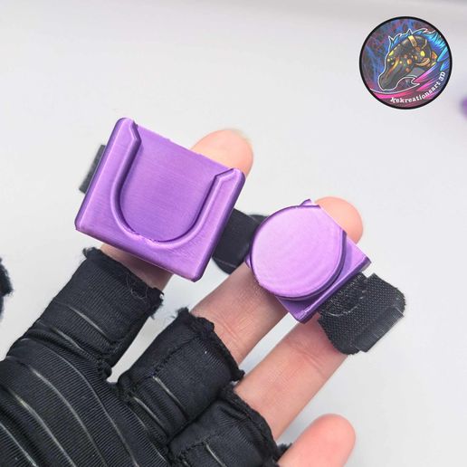 455255690_1044826034014256_704686899673916057_n.jpg Clip para bastón manos libres sin imán + Clip para bastón ajustable