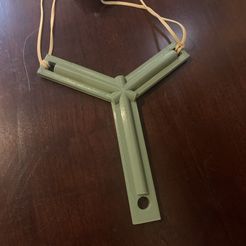 AC604675-1EC5-4C00-9B1D-E57CD9A92367.jpeg Free STL file V3 FULL SIZE REINFORCED SLINGSHOT・3D printer model to download