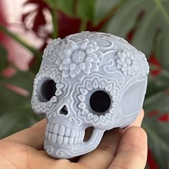 F6FF8E34-45ED-4FC2-9891-0F8B50DF79A8.jpeg STL file CANDLE SUGAR SKULL - HALLOWEEN - DAY OF THE DEATH・3D print object to download