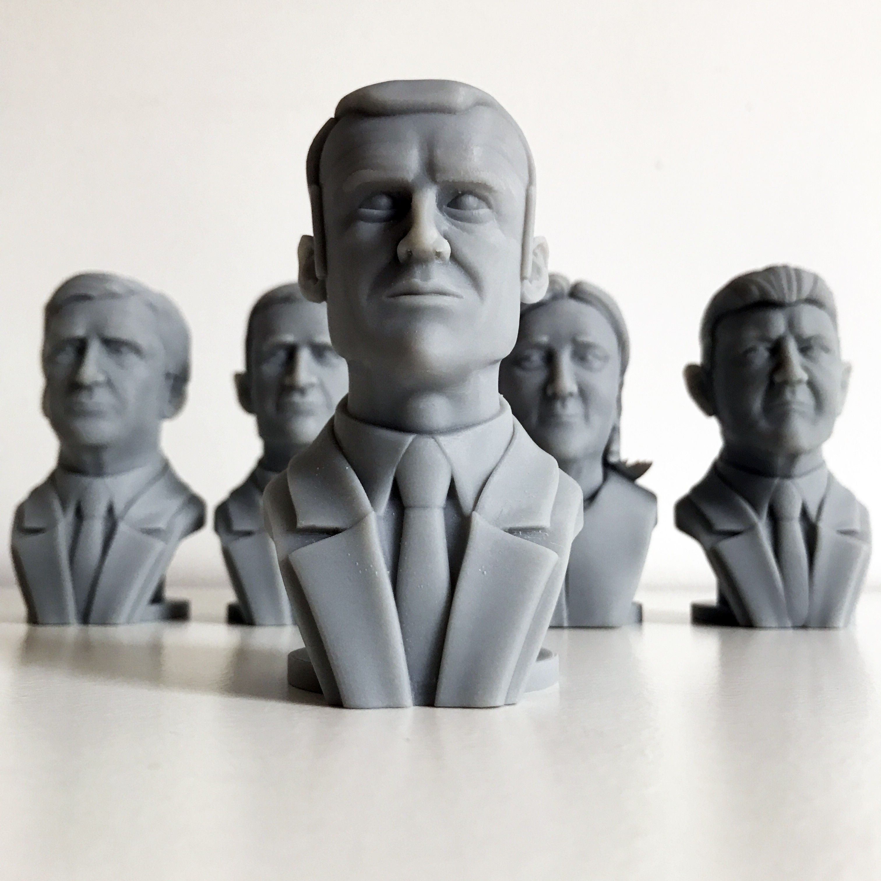 6.jpg Free STL file Emmanuel Macron・3D print model to download, Cults