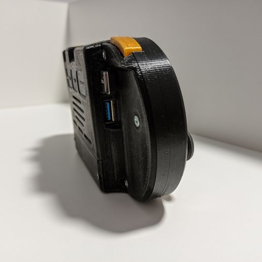 IMG_20230417_231255.jpg 树莓派 3 游戏帽功能盒