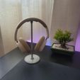 d2b57bef-514c-4d85-a140-b11ad46e72e9.jpg Headphone/Headset minimalist holder