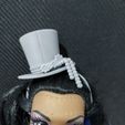 IMG_20230516_231403170.jpg Monster High FCA/SDCC Hat and Earrings for Robecca FCA/SDCC