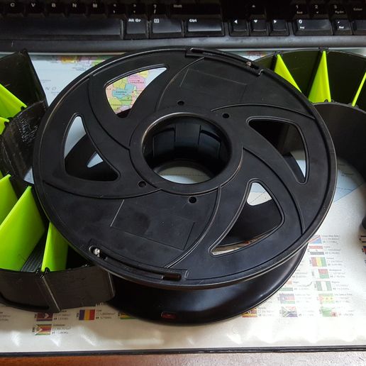 Magnetic Spool Drawer Organizing Box with Name Tags - 3D model önizlemesi