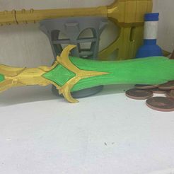 skyrim glass dagger , 3d printable version for cosplay and props