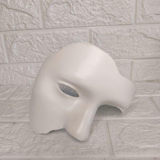 WhatsApp-Image-2022-11-04-at-1.05.47-AM-1.jpeg Phantom of the opera mask