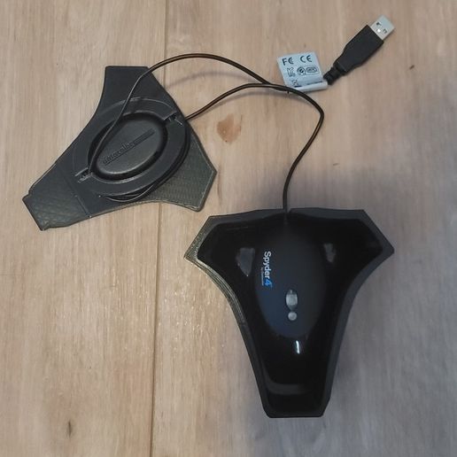 20220416_105155_Medium.jpg Spyder4Pro Compact Case