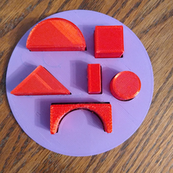 IMG_20211207_114915174.png Free 3D file Square Peg Round Hole Game・3D print object to download
